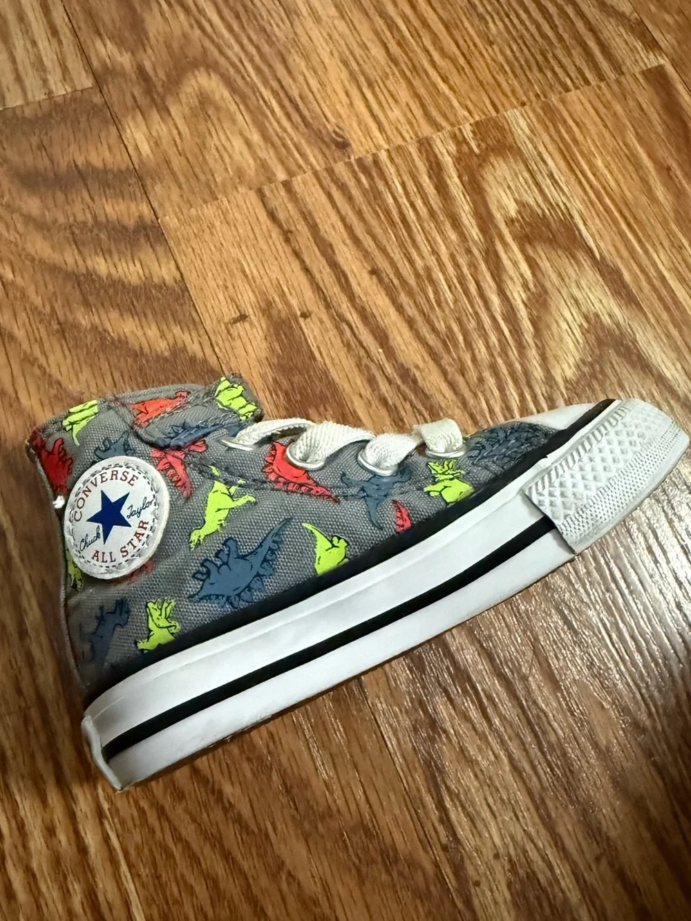 Converse Chuck Taylor All-Star Gray Dinoverse High Top Sneaker Shoes Infant Sz 4